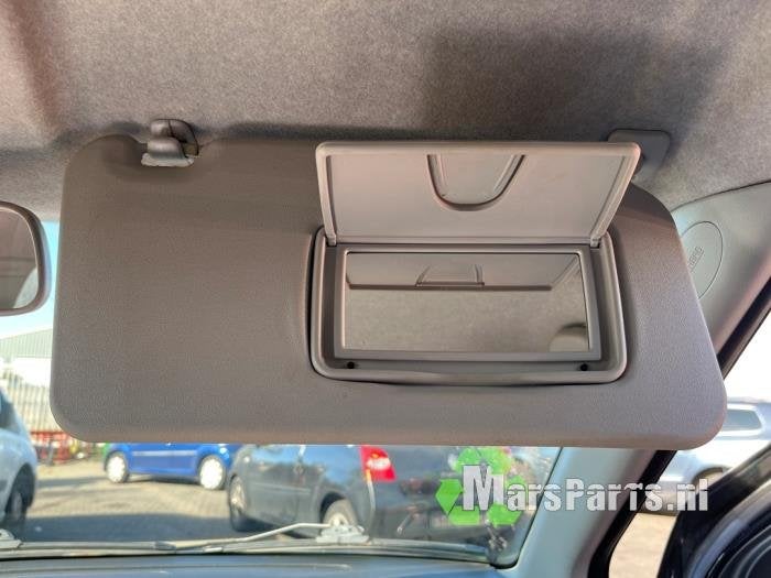 Zonneklep van een Suzuki Swift, Gebruikt, -, -, Ophalen of Verzenden