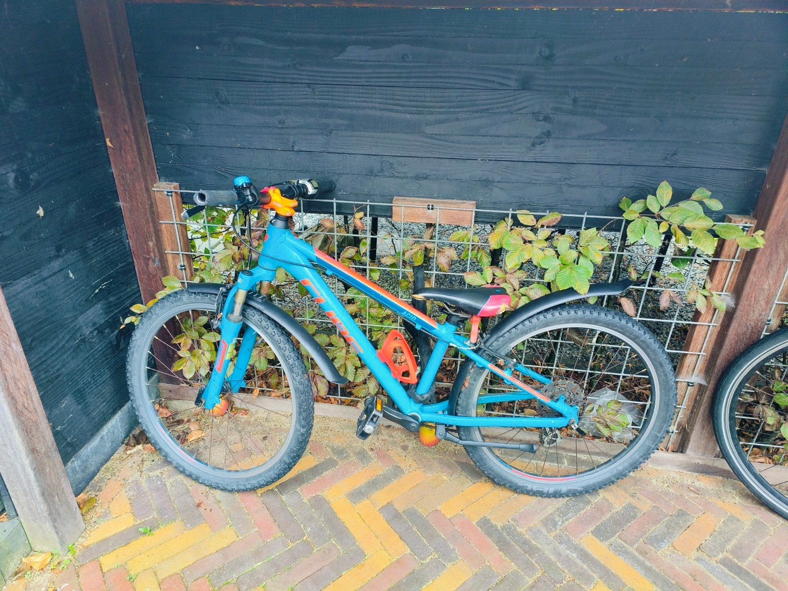 cube 24 inch frame