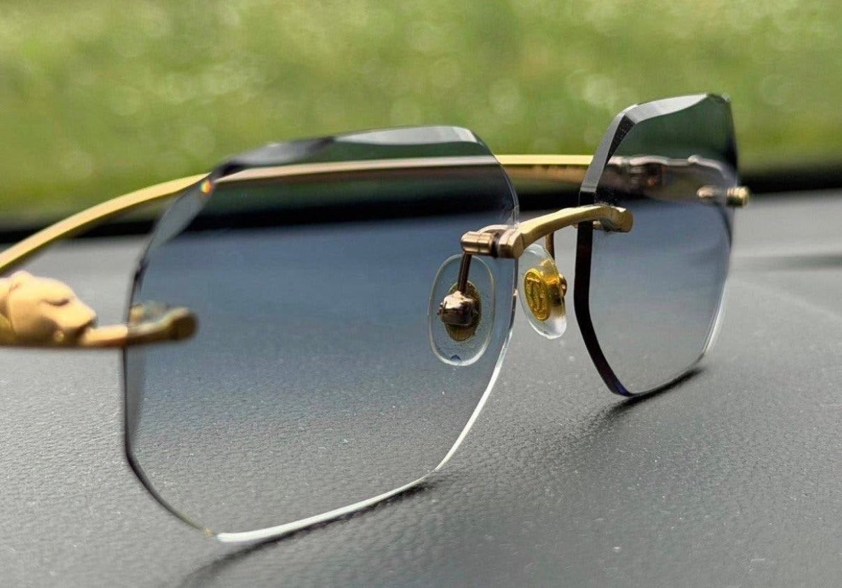 Cartier Panthere Zonnebril - Goudkleurig met Blauwe Glazen, Overige merken, Zonnebril, Blauw, Ophalen of Verzenden