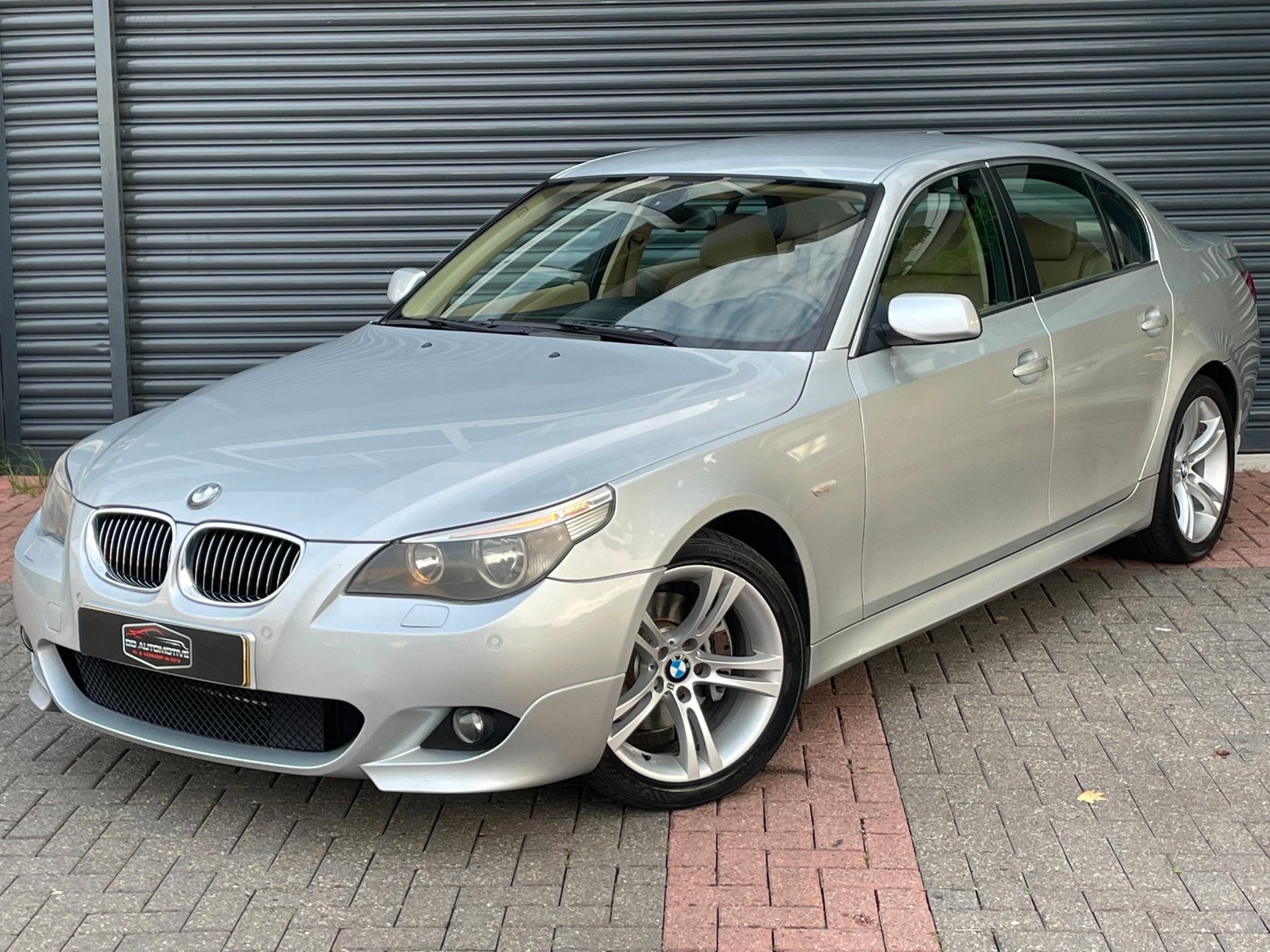 BMW 5-serie 530i High Executive M Pakket | Leder | LCI | Pdc, Automaat, Achterwielaandrijving, Gebruikt, 2000 kg