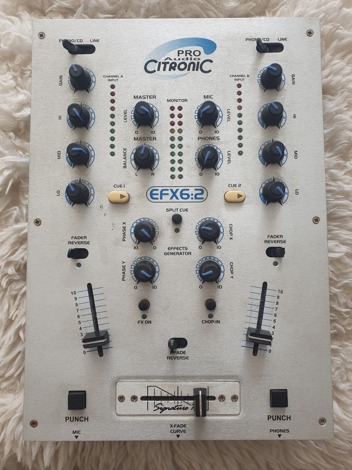 DJ Mixer - Pro Audio  Goede staat, Ophalen of Verzenden, Gebruikt, Minder dan 5 kanalen, Microfooningang