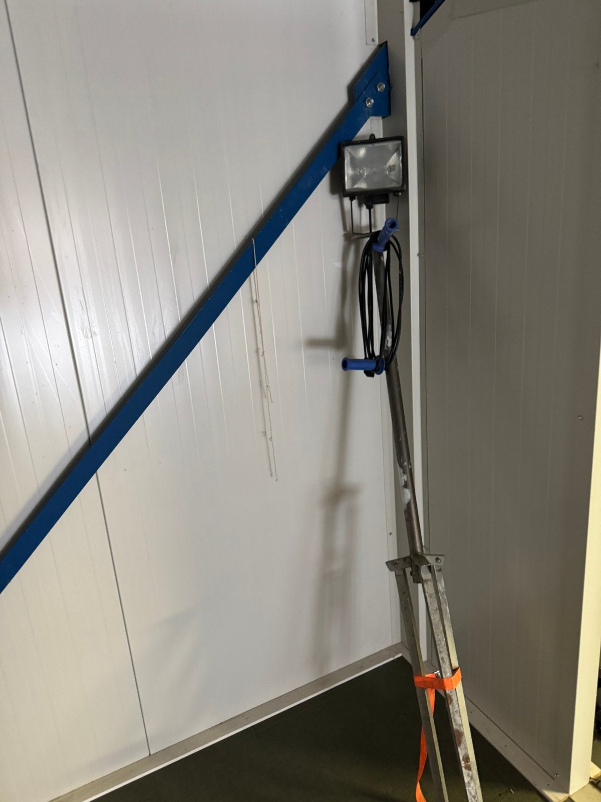 Bouwlamp met statief uitschuifbaar, Doe-het-zelf en Verbouw, Bouwverlichting, Ophalen, Overige typen, Met statief, Zo goed als nieuw