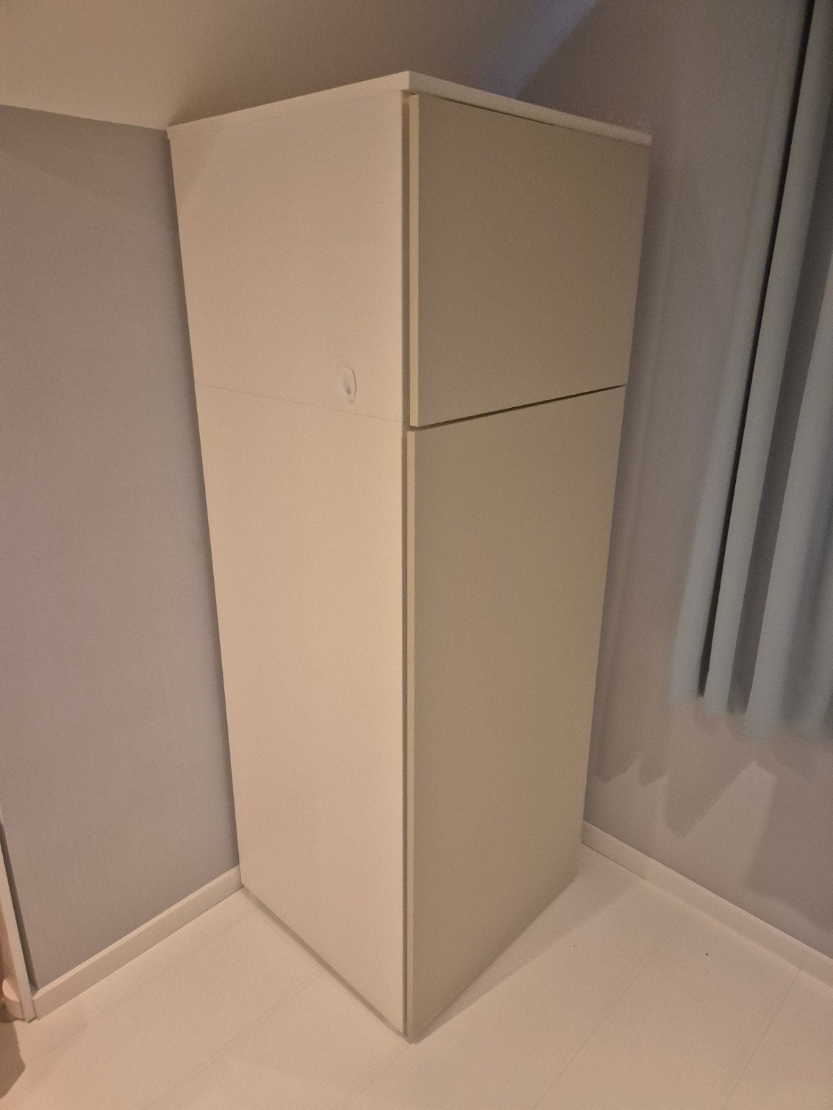 Ikea kledingkast Platsa, Ophalen