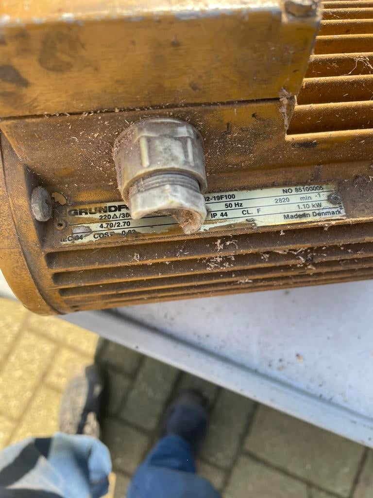 Elektromotor, Doe-het-zelf en Verbouw, Motoren, Ophalen, Gebruikt, Elektromotor, 1400 tot 1800 rpm