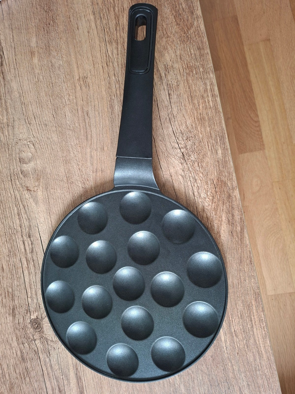 POFFERTJES PAN VOOR 16 POFFERTJES, Antiaanbaklaag, Overige typen, Aluminium, Ophalen of Verzenden