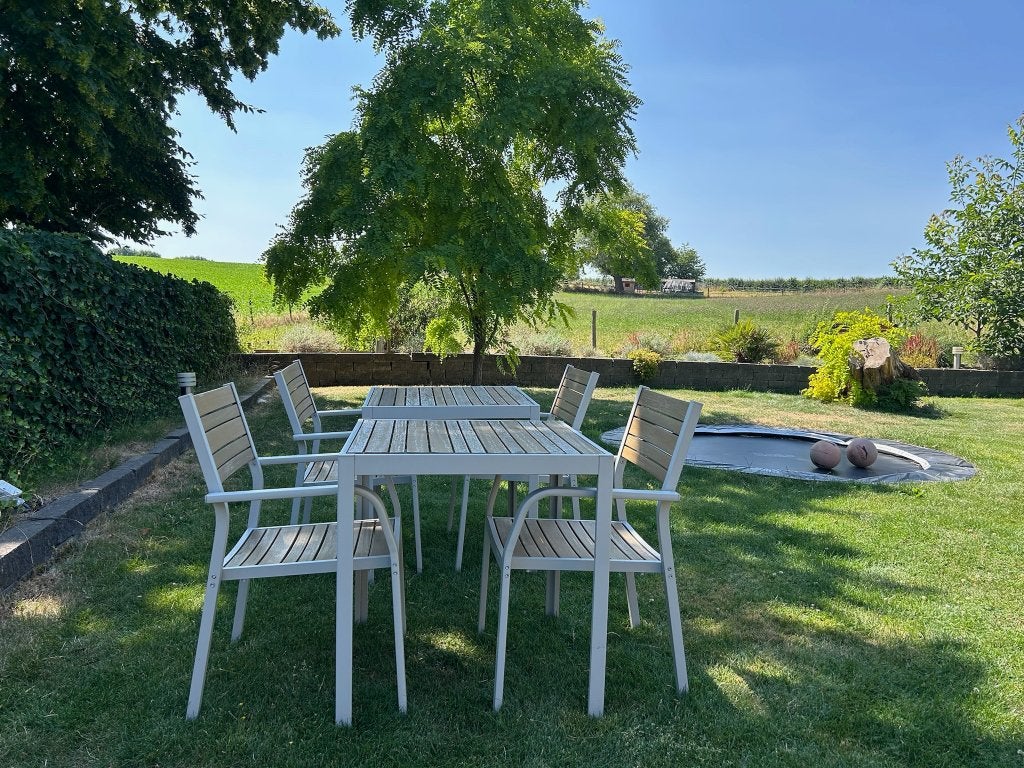 Praktische Tuinsets, 2 tafels met 4 stoelen, Alleen ophalen!, Ophalen, 4 zitplaatsen, Zo goed als nieuw, Tuinset