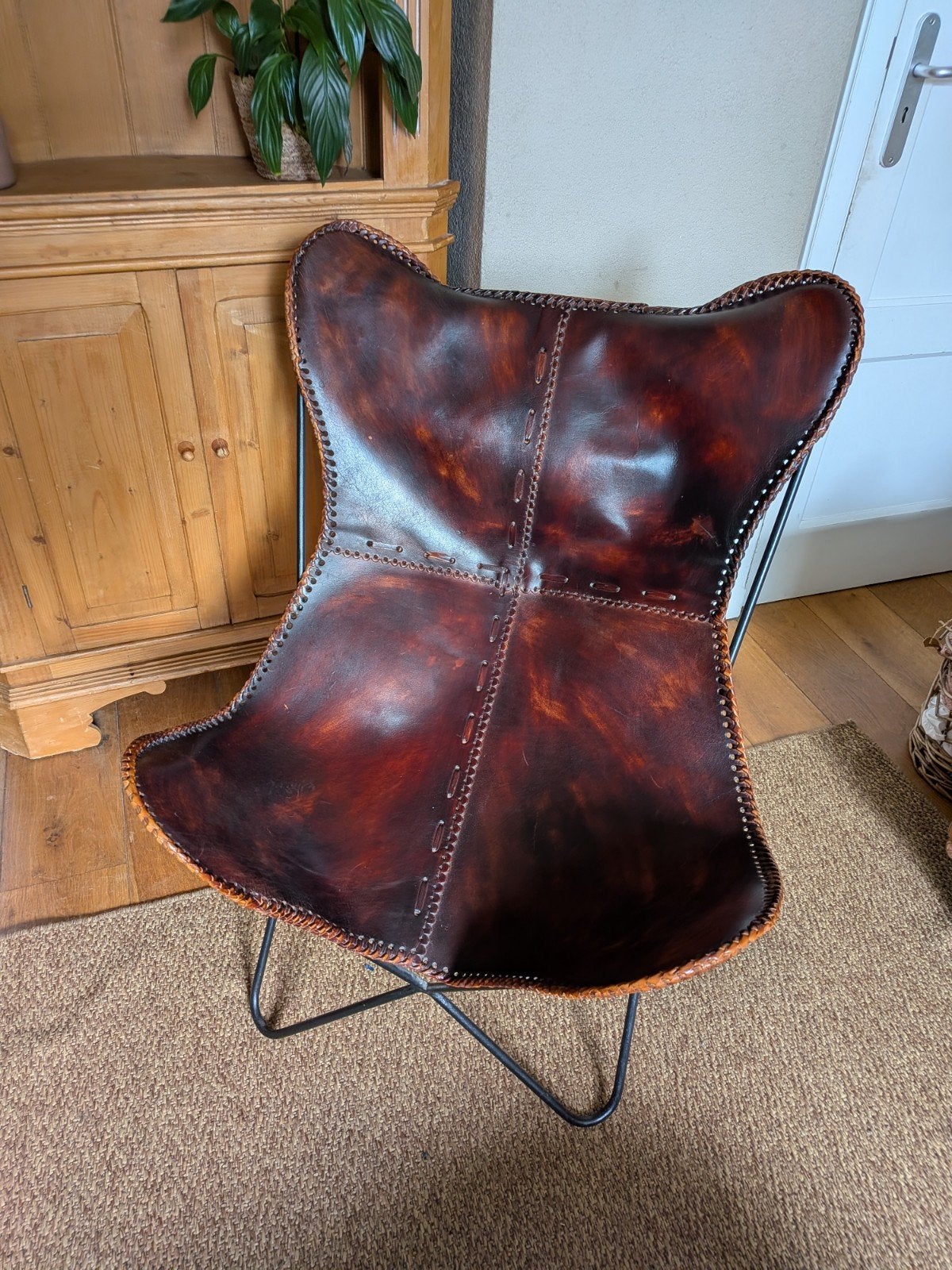 Stoere Vintage Leren Vlinderstoel (BKF Chair) – Handgemaakt, Ophalen, Eenpersoons, 75 tot 100 cm, Zo goed als nieuw