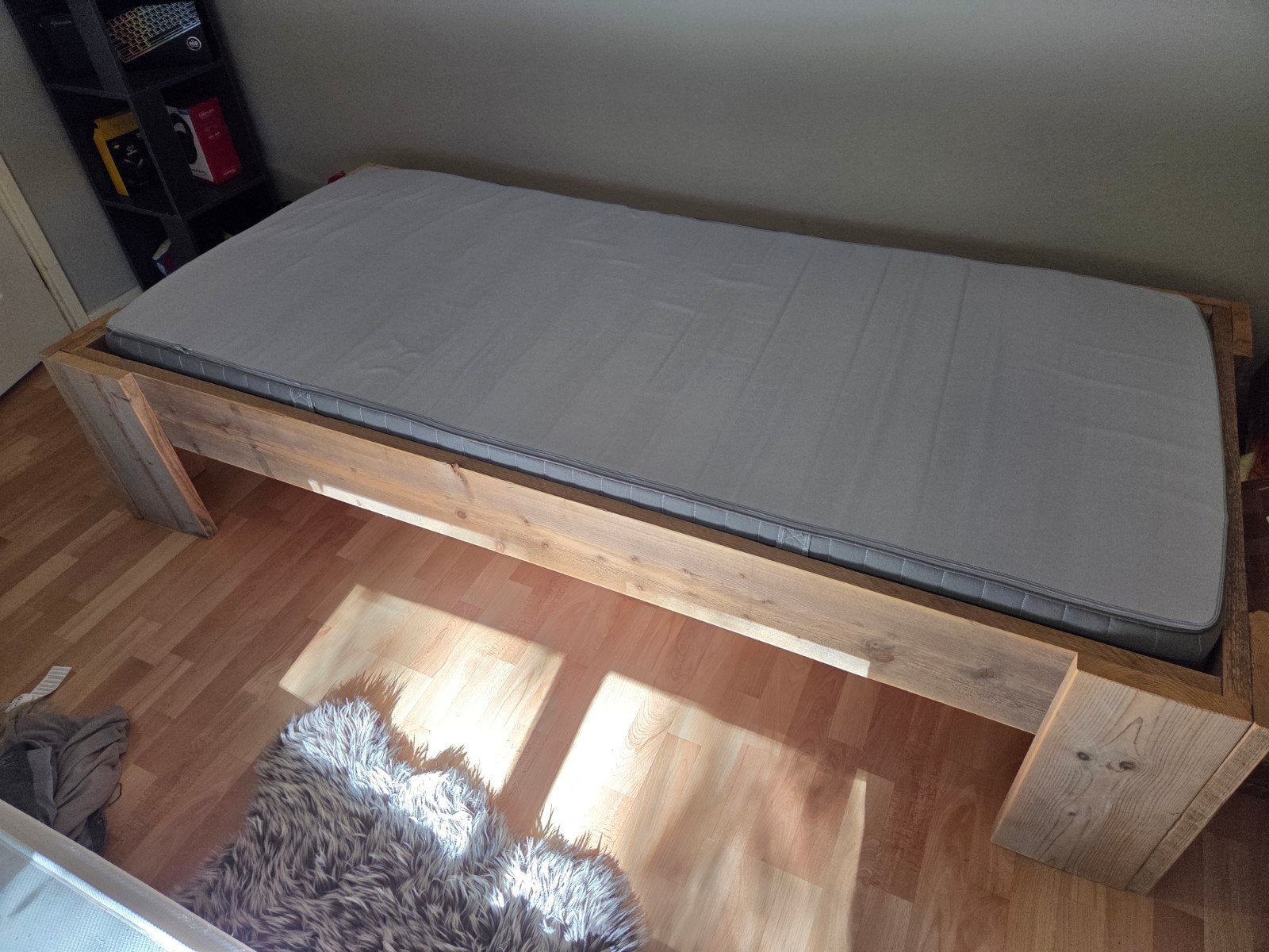 Eenpersoons bed + matras (steigerhout), Ophalen, 90 cm, Eenpersoons, Steigerhout