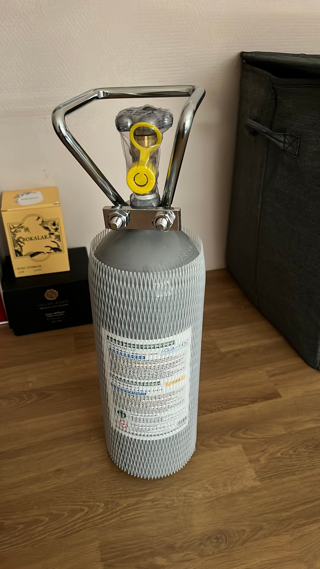 Co2 fles 2 kilo geseald, Ophalen of Verzenden, Nieuw, CO₂-systeem