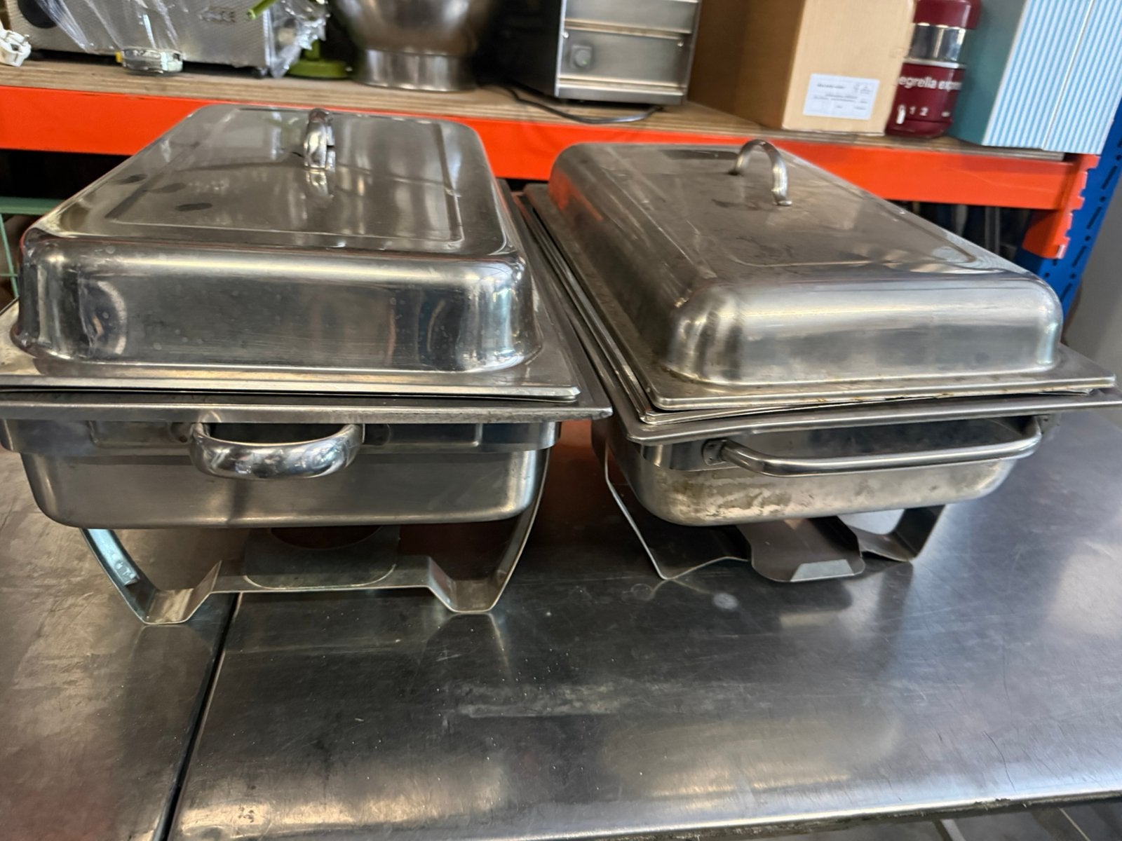2 chafing dishes met binnen bakken, Ophalen, Zo goed als nieuw