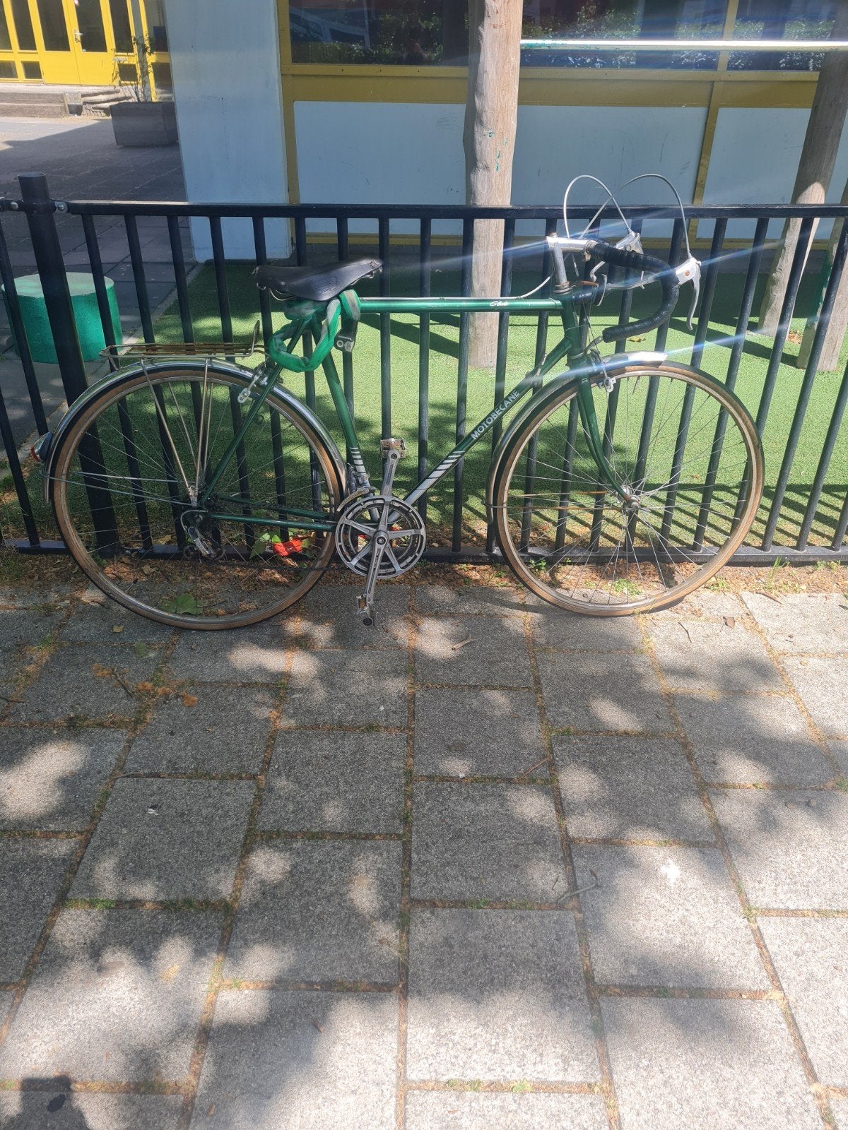 Racefiets MotoBecane 28inch 2/5 versnelling doet uitstekend, Fietsen en Brommers, Fietsen | Racefietsen, Gebruikt, 10 tot 15 versnellingen
