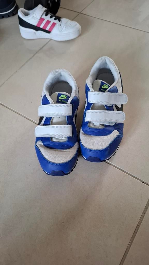 Schoenen Nike maat 35, Ophalen of Verzenden, Jongetje of Meisje, Schoentjes