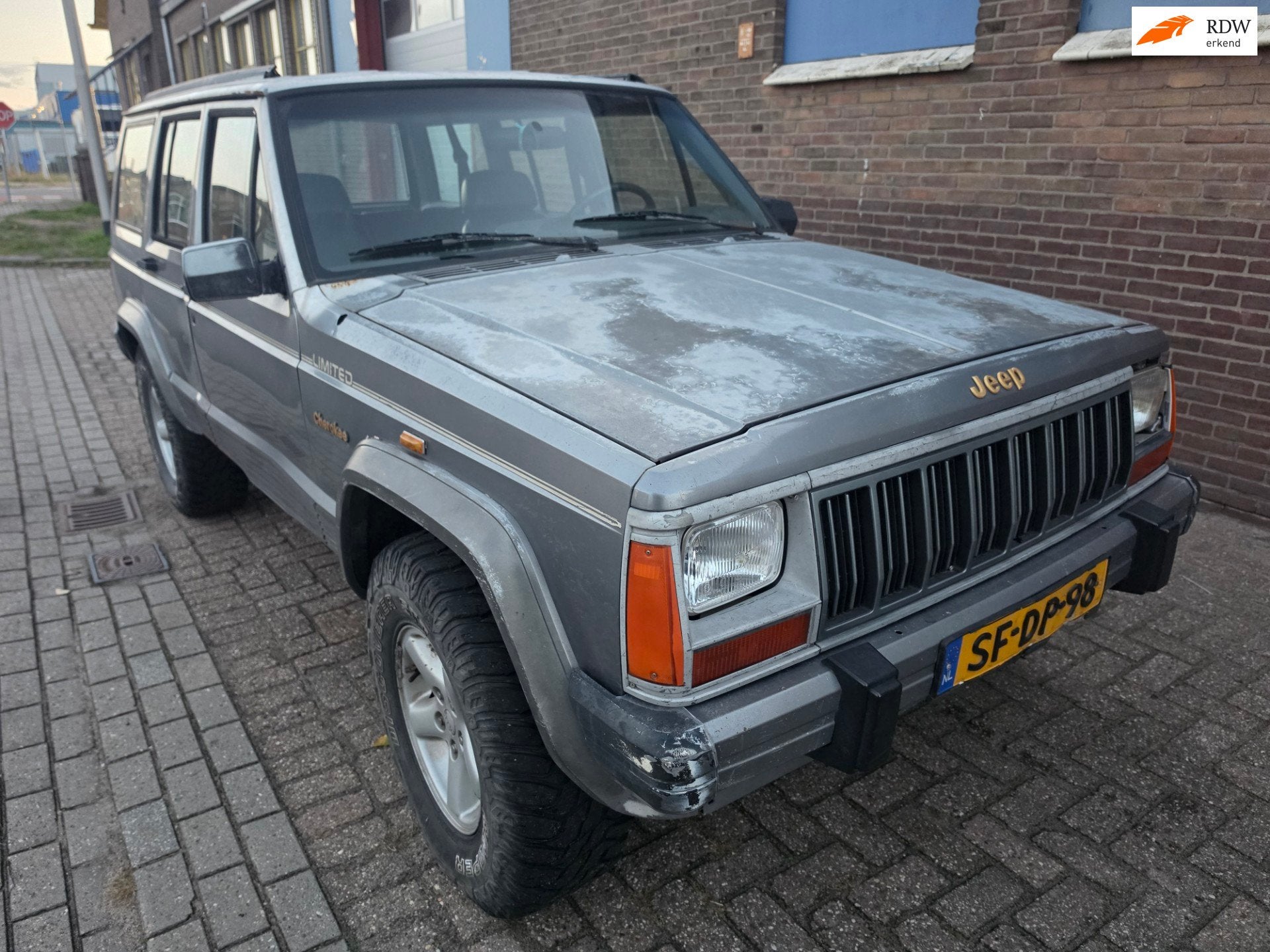 Jeep Cherokee 4.0i Limited 1993 *1950,-*, Gebruikt, Zwart, 4000 cc, Lederen bekleding