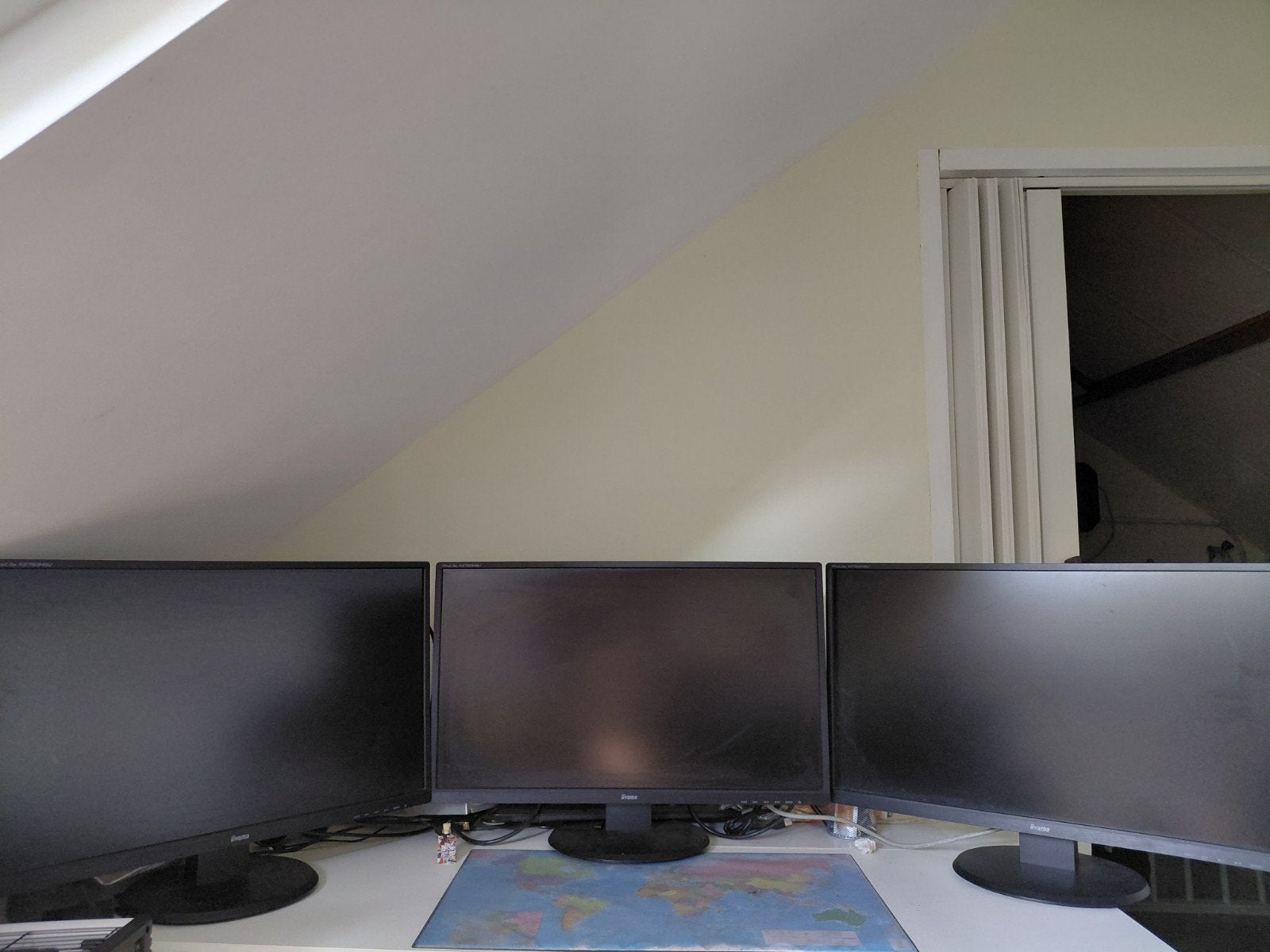 3x iiyama ProLite X2783HSU 27" Full HD LED Monitoren, Computers en Software, 3 tot 5 ms, DisplayPort, Full HD, Zo goed als nieuw