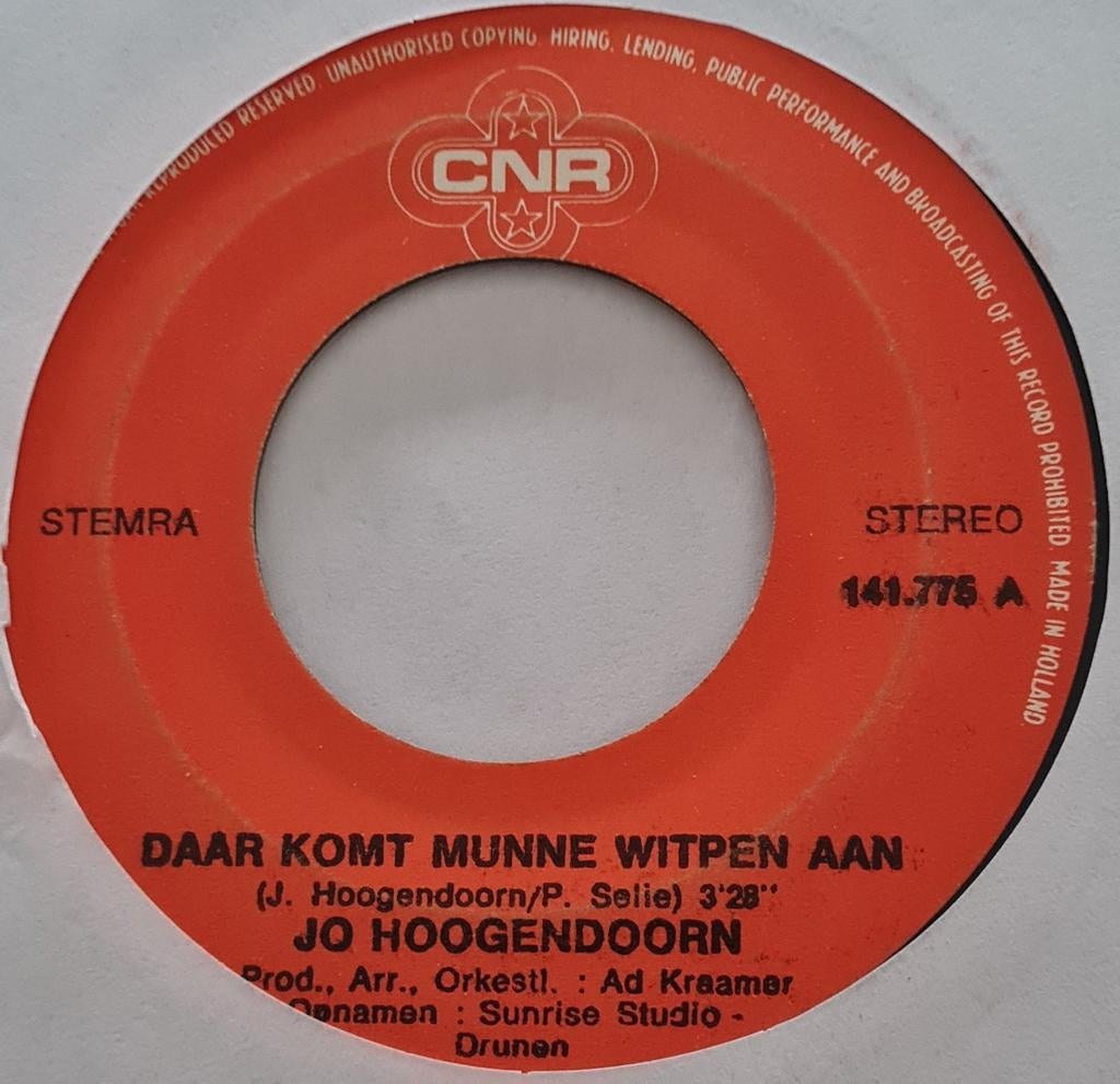 JO HOOGENDOORN - DAAR KOMT MUNNE WITPEN AAN, Cd's en Dvd's, Ophalen of Verzenden, Gebruikt, Nederlandstalig
