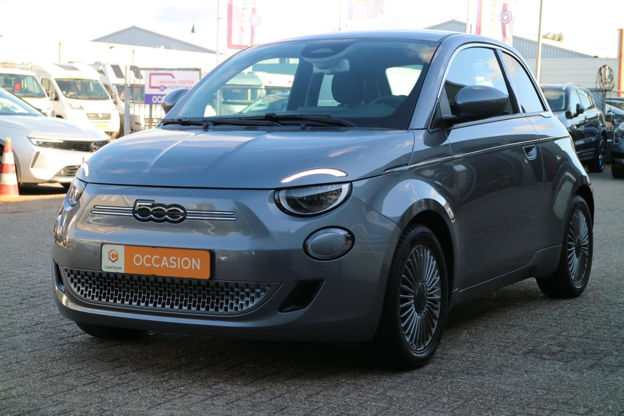 Fiat 500 Urban 42 kWh | SOH 96% | Camera | Carplay |, Auto's, Stof, Gebruikt, https://media-marktplaats.export.dv.nl/23953358301/document-1.pdf