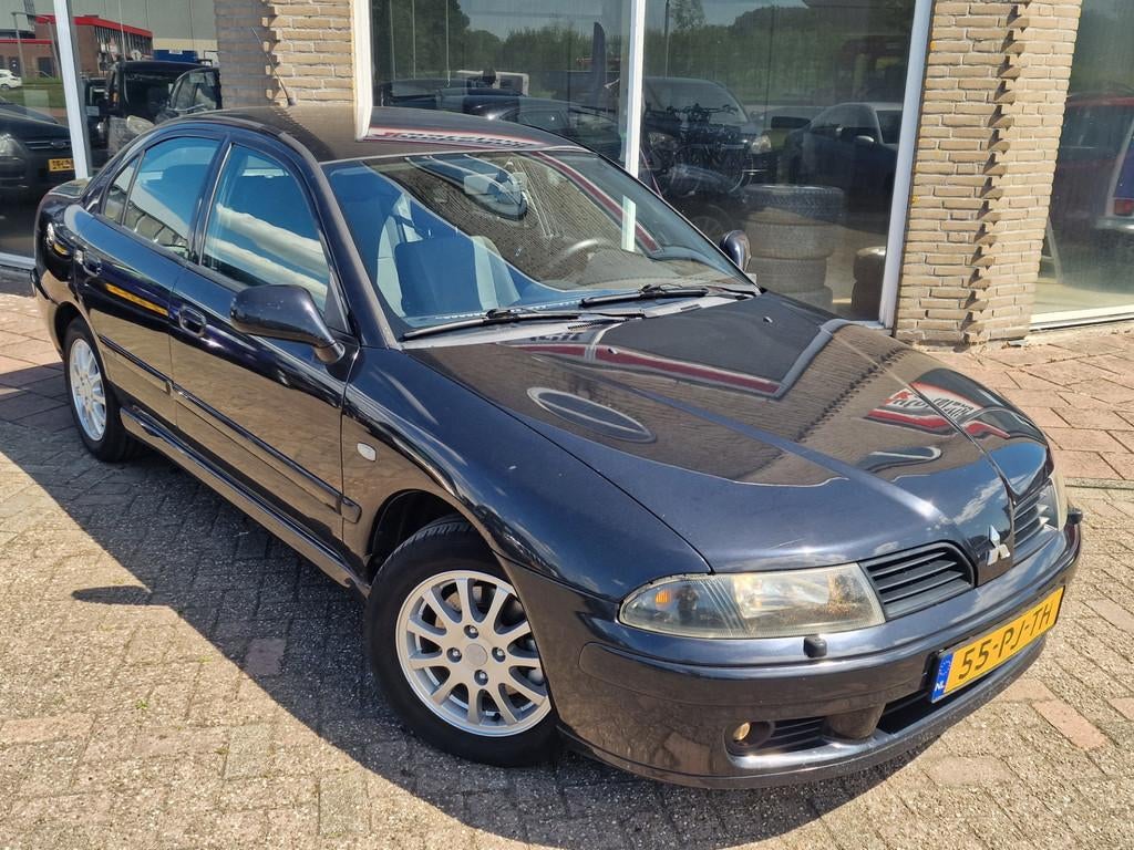 Mitsubishi Carisma 1.6 Platinum Edition - Clima - Electr Ram, Voorwielaandrijving, Stof, Gebruikt, Zwart