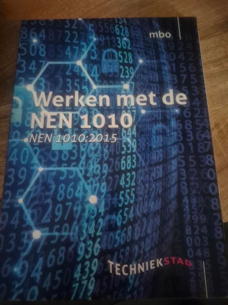 Werken met de NEN 1010:2015 - Techniekstad MBO, Boeken, Gelezen, Techniekstad, Ophalen of Verzenden, MBO