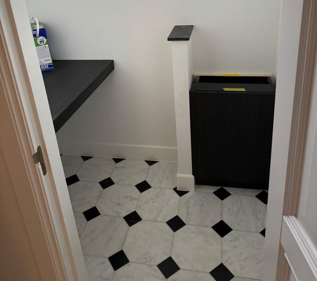 Wit en Donker marmer 20x20x1 / 10x10x1, Nieuw, Ophalen of Verzenden, 20 tot 40 cm, 10 m² of meer