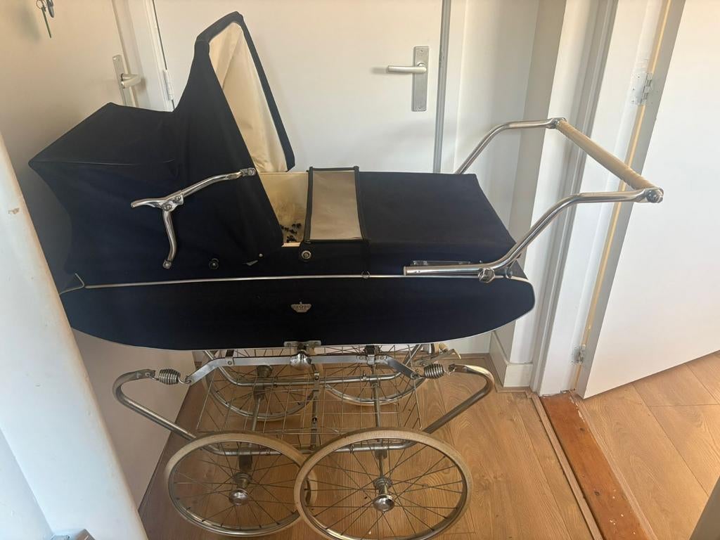 vintage kinderwagen van " van Delft ", Kinderen en Baby's, Kinderwagens en Combinaties, Ophalen of Verzenden, Gebruikt, Overige merken