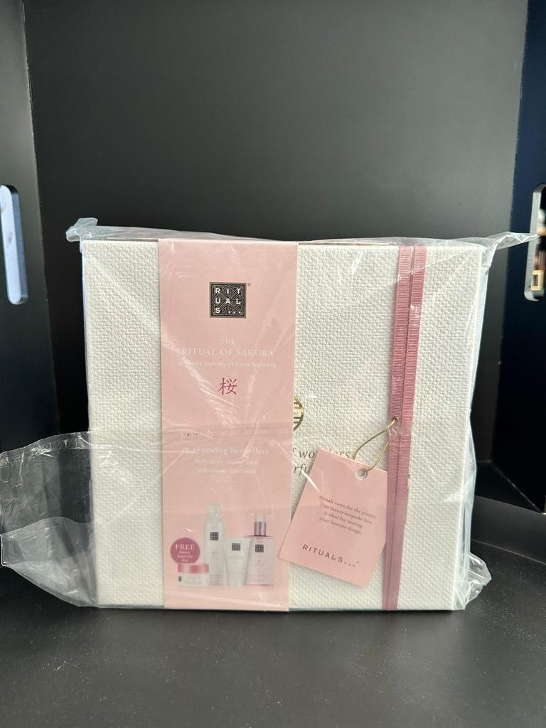 Rituals / Ritual Of Sakura  (roze Rituals) (27,50 pst), Ophalen of Verzenden, Nieuw, Bad & Douche