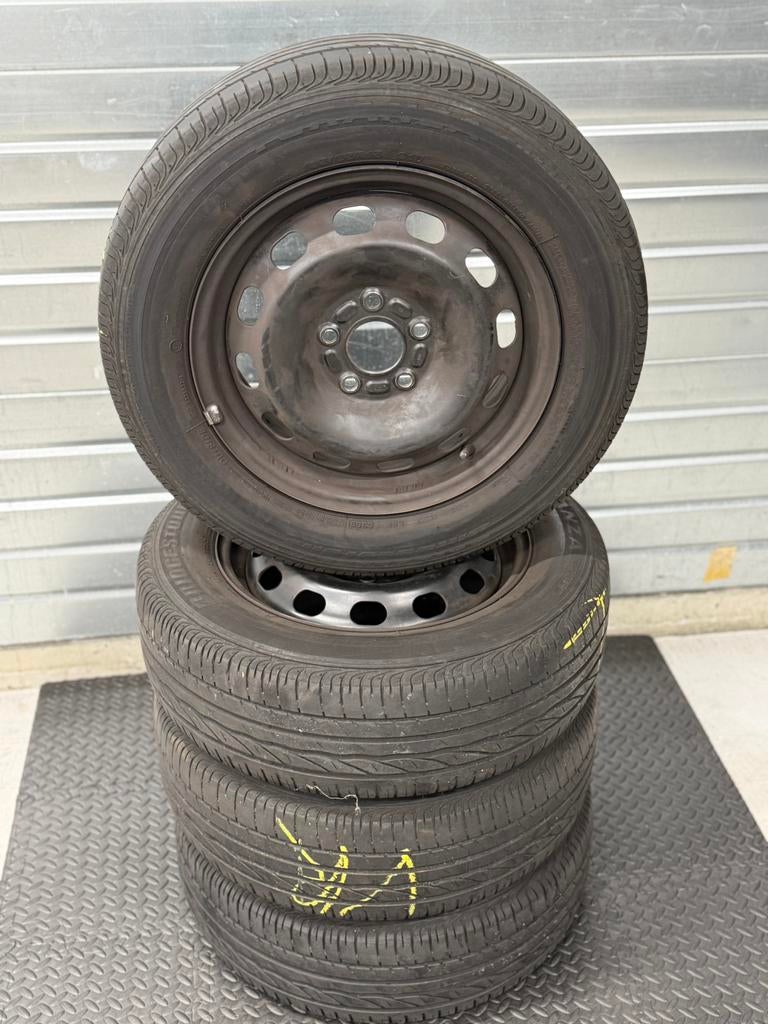 Bridgestone 195 65 15, Auto-onderdelen, Banden en Velgen, Ophalen, 15 inch, Band(en), 195 mm