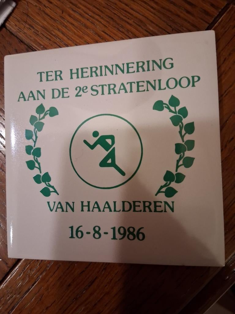Herinneringstegeltje hardlopen, Ophalen of Verzenden