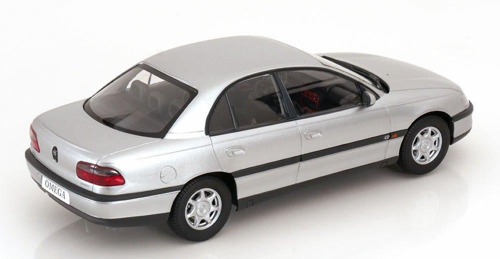 JSN Triple9 1:18 Opel Omega B 1996 - zilver, Hobby en Vrije tijd, Modelauto's | 1:18, -, Nieuw, Ophalen of Verzenden, Overige merken