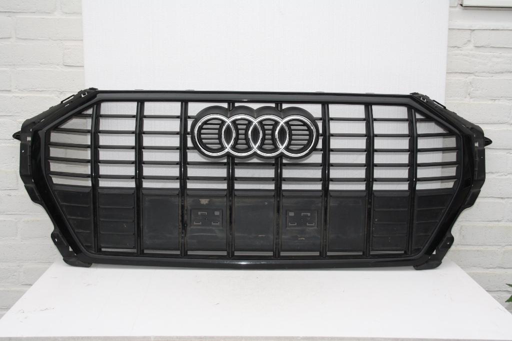 Grill Audi Q3 Zwart 83A Origineel ! MOOI !, Ophalen of Verzenden, Gebruikt, Audi