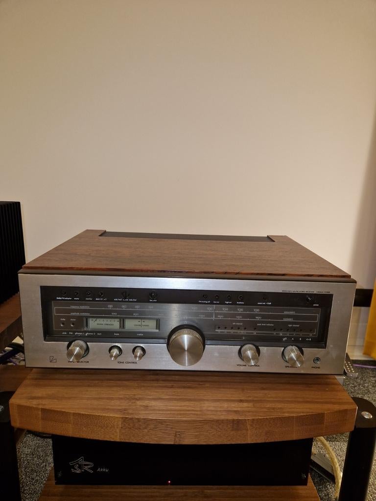 Luxman R1050 gereviseerd, zeer mooi, Audio, Tv en Foto, Versterkers en Receivers, Ophalen, Stereo, Overige merken
