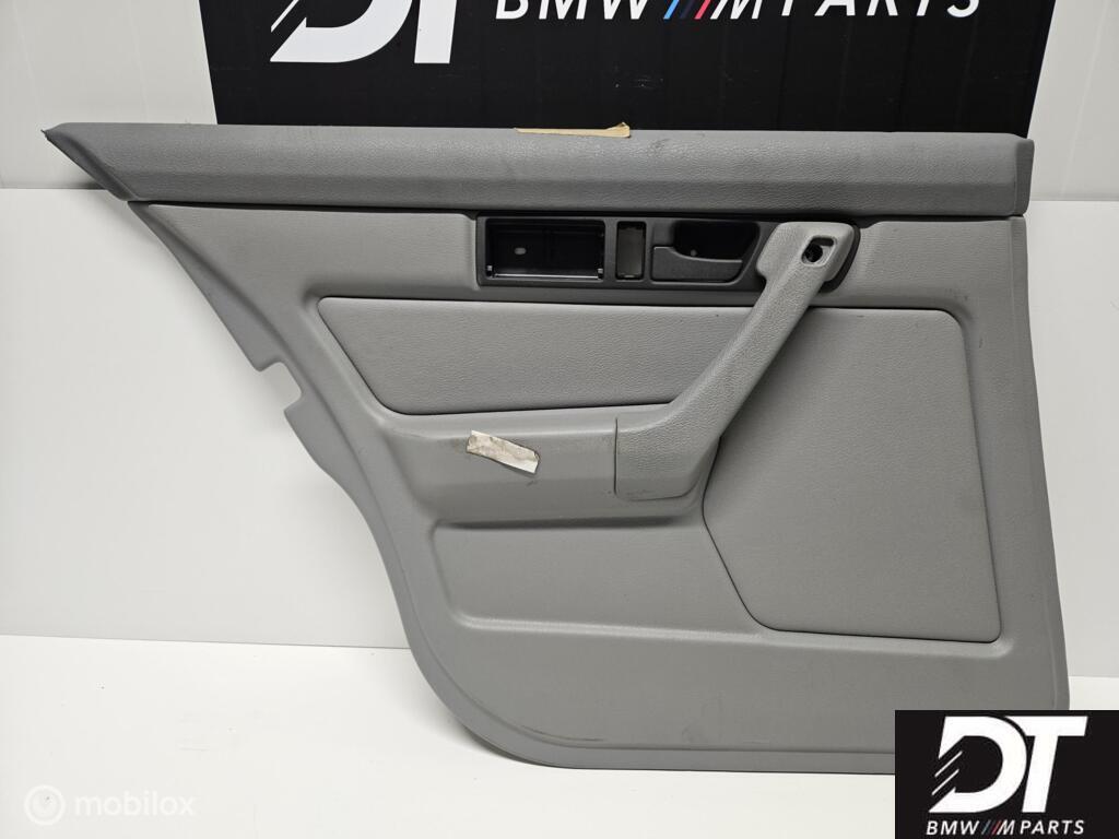 Deurpaneel linksachter grijs BMW 5-serie E34 ('88-'95), Auto-onderdelen, Interieur en Bekleding, Gebruikt, Ophalen of Verzenden