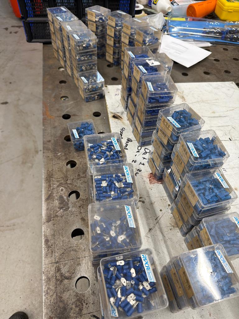 Amp blauw div, Ophalen, Nieuw, Stekker