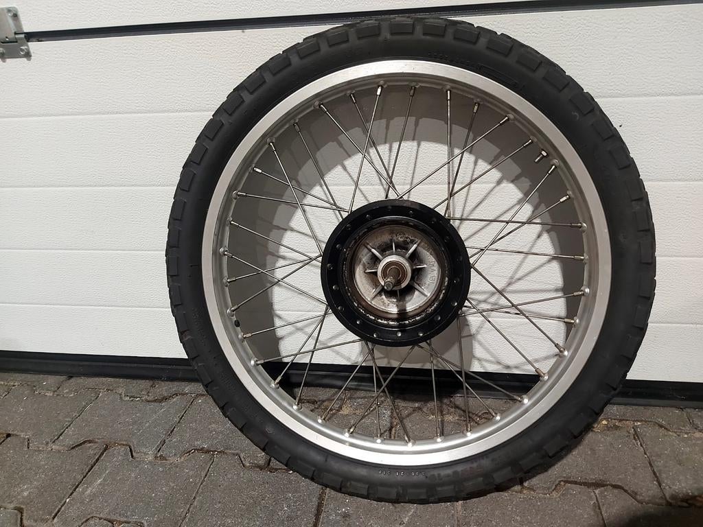 Zeer nette Honda XL/XR wiel trommelrem velg 21 inch, Motoren, Ophalen