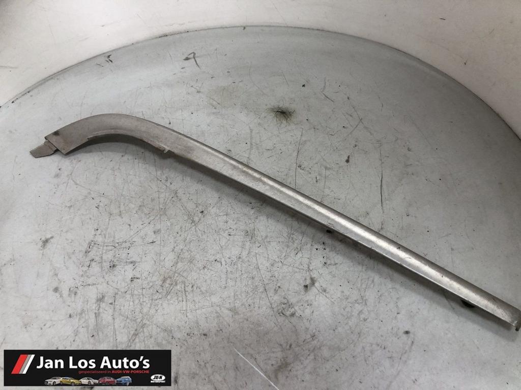 Audi 200 typ 44 C3 bumper deklijst sierlijst rvs rechts, Ophalen of Verzenden, Gebruikt, Audi