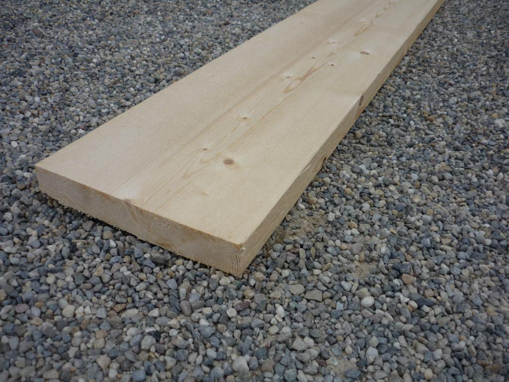 Vuren 32x200mm ruw