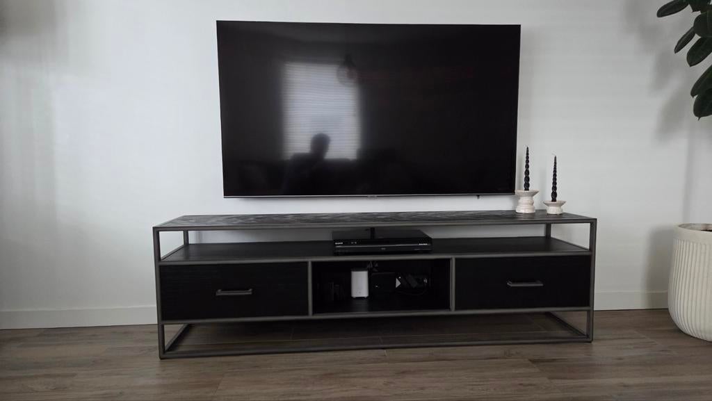 Eleonora TV-meubel Hudson - 185 cm, 100 tot 150 cm, Zo goed als nieuw, Minder dan 100 cm, Modern