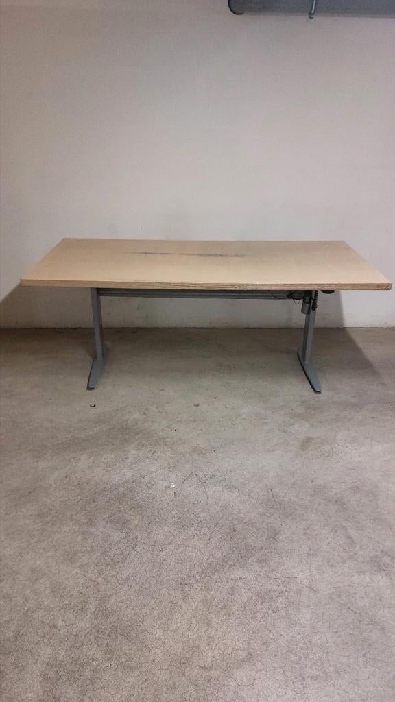 Zit sta bureau, Ophalen