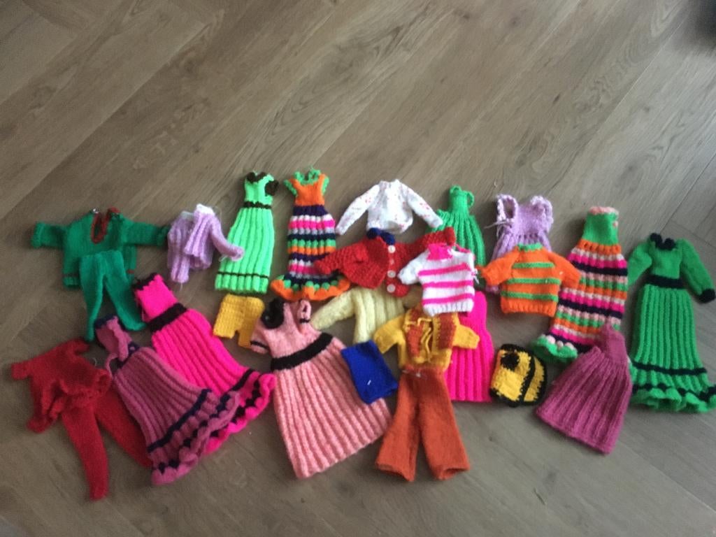 Barbie, vintage gebreide kleertjes, Ophalen of Verzenden, Gebruikt, Barbie