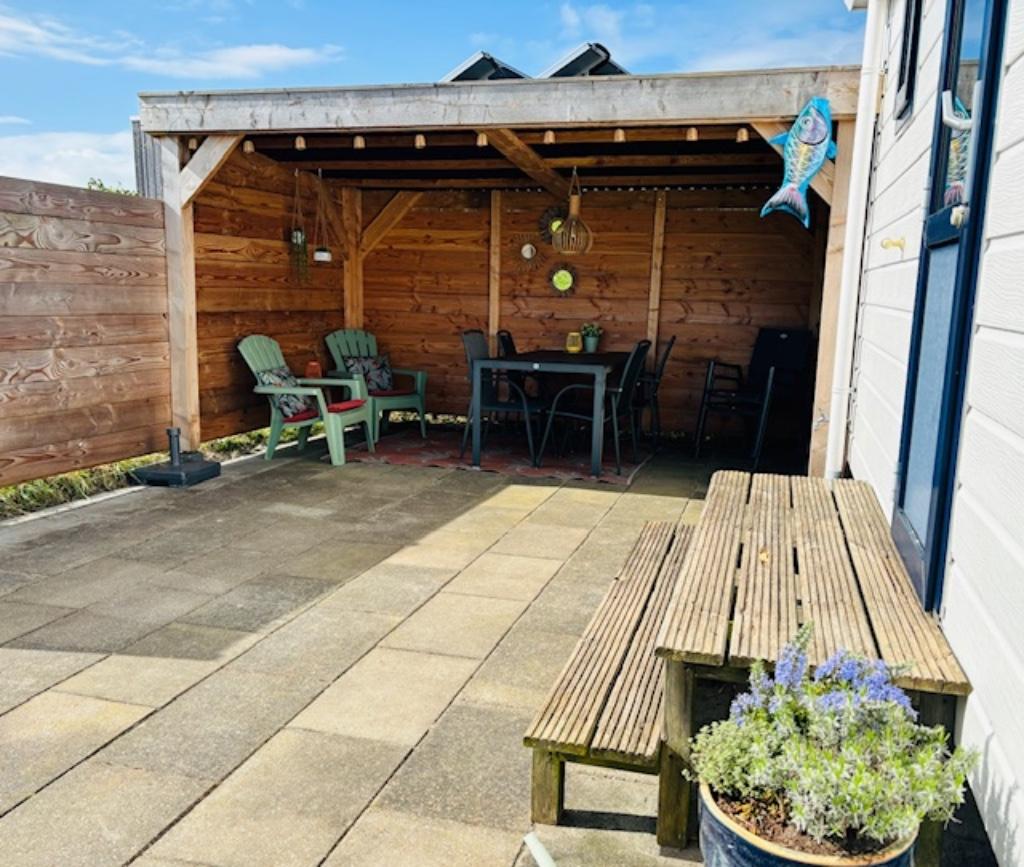 Frisse en vrolijke chalet op Terschelling, 5 personen, 2 slaapkamers, Wasmachine, Waddeneilanden
