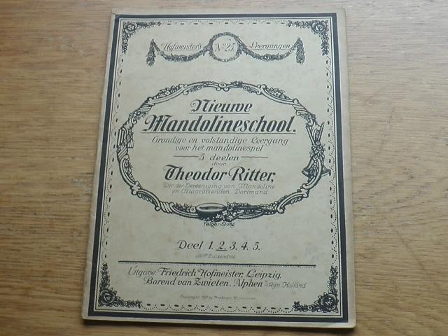 Nieuwe mandoline school 2 - theodor ritter, Gebruikt, Les of Cursus, Ophalen of Verzenden, Banjo of Mandoline