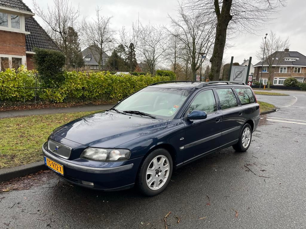 Volvo V70 2.4 T 200PK 2001 Blauw, Voorwielaandrijving, 1800 kg, Beige, Blauw