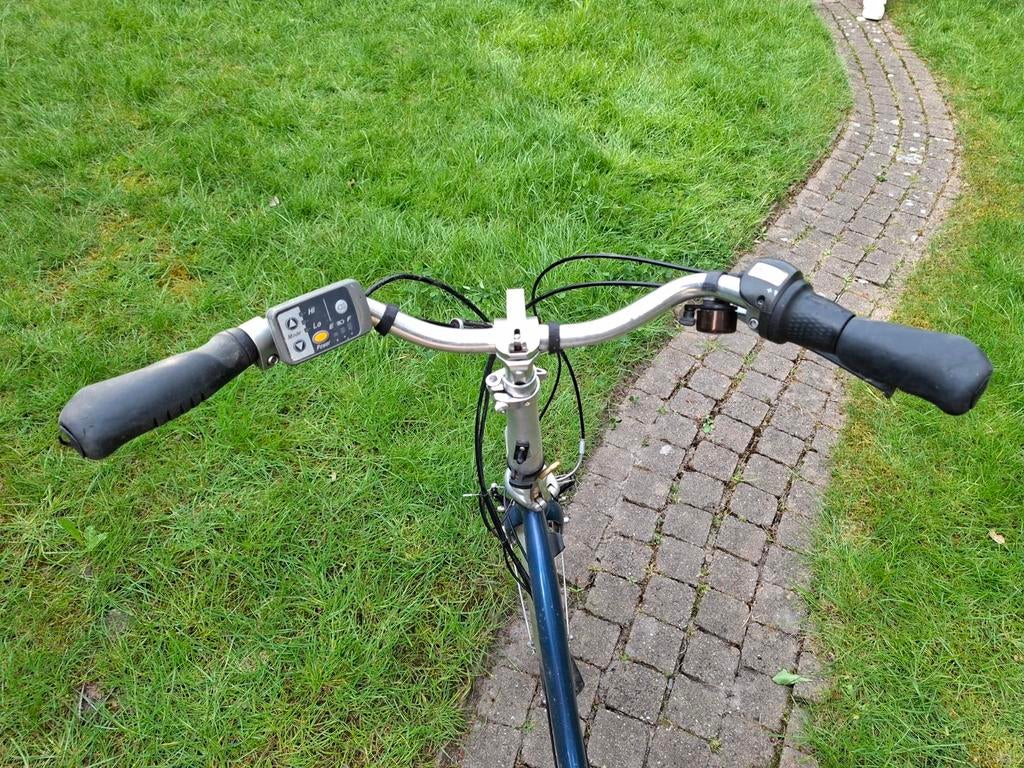 Oude, beetje versleten elektrische vouwfiets Flyer, Fietsen en Brommers, Fietsen | Vouwfietsen, Overige merken, 20 inch of meer