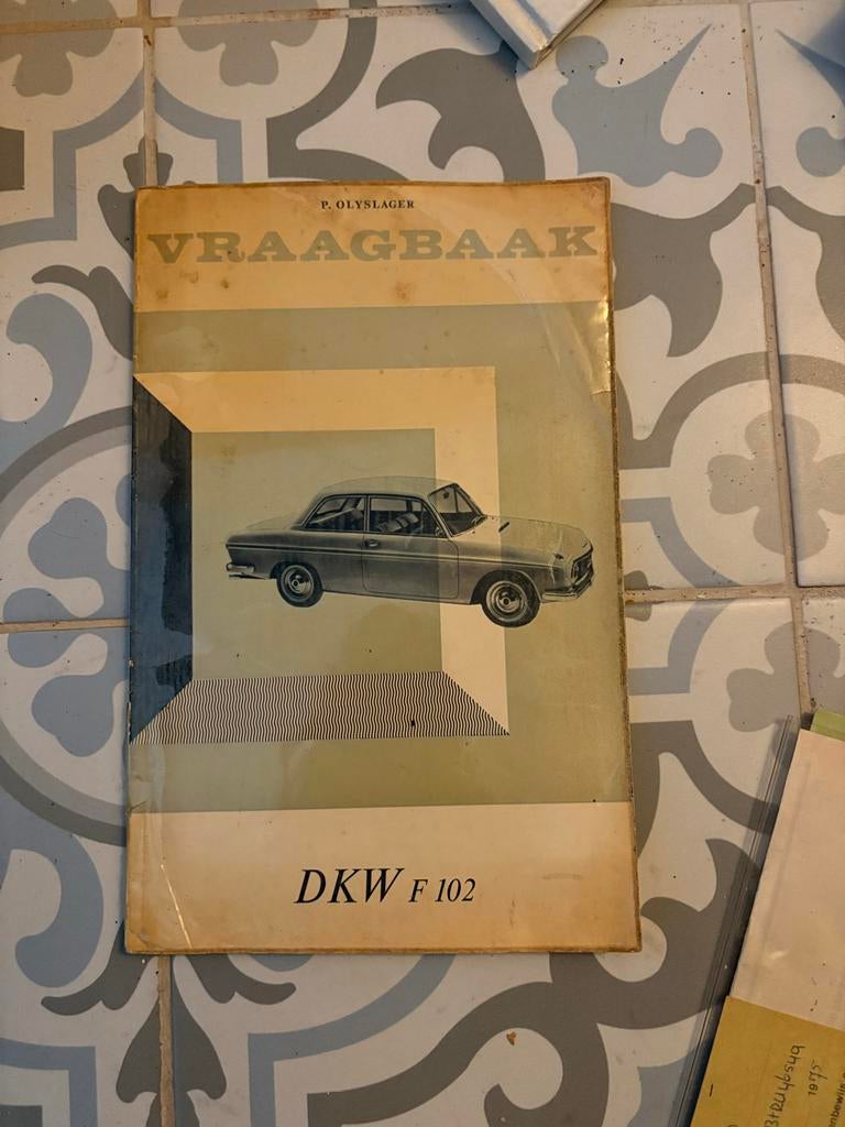 Vraagbaak DKW F102 - Handleiding voor uw klassieker, Ophalen, Gelezen, Overige merken