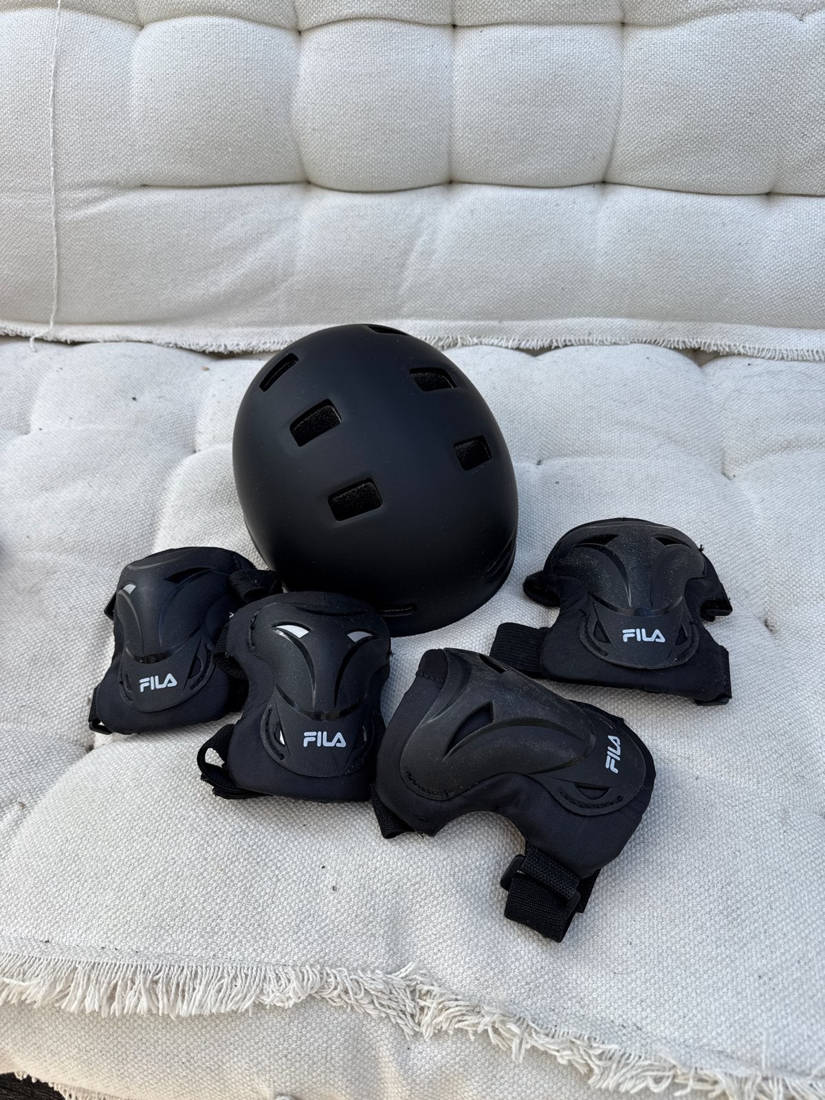 Fila beschermset en Oxelo helm (maat M), Ophalen, Gebruikt, Bescherming