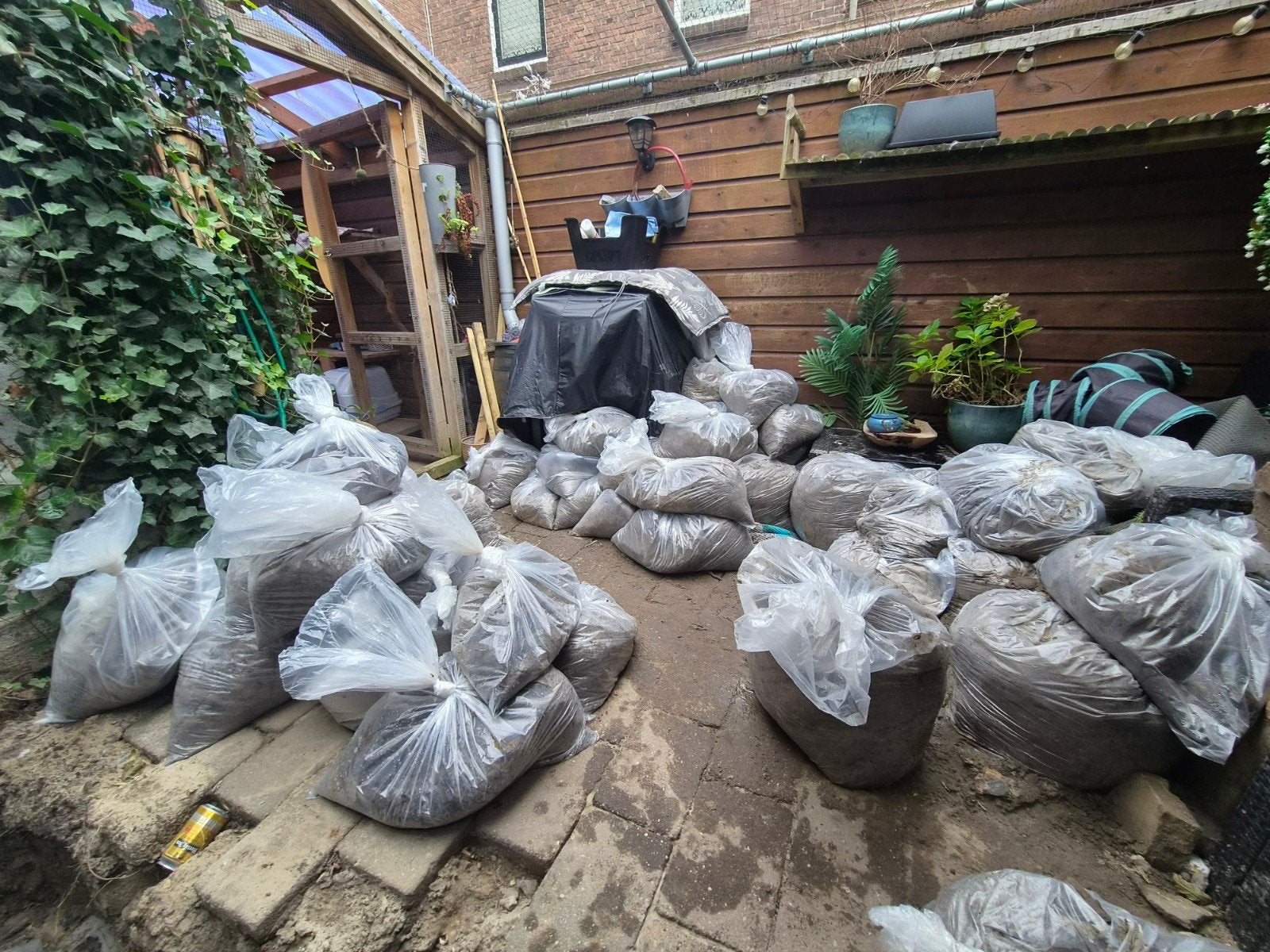 Gratis ophoogzand/straatzand (zelf ophalen), Tuin en Terras, Ophalen, Gebruikt, Straatzand
