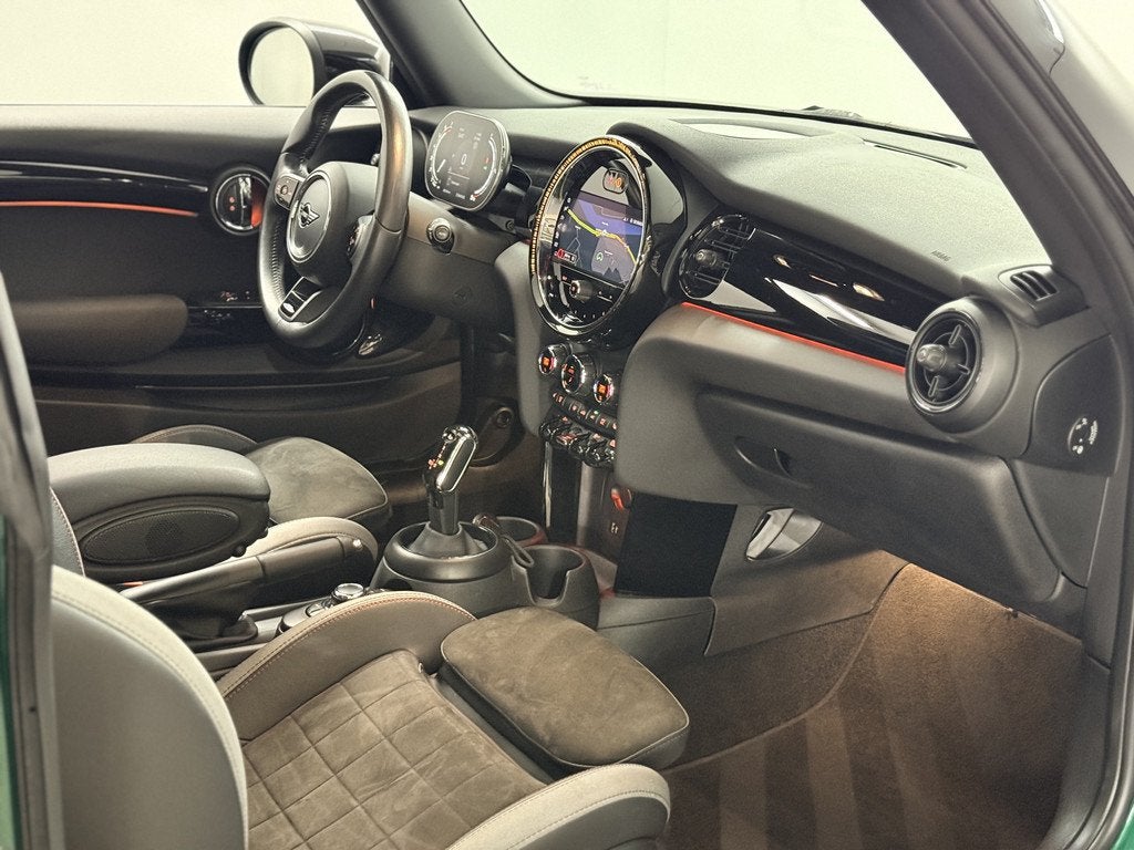 MINI Mini 1.5 Cooper Rockingham GT | JCW pakket | Pano | Sch, 136 pk, Gebruikt, Met garantie (alle), 4 stoelen