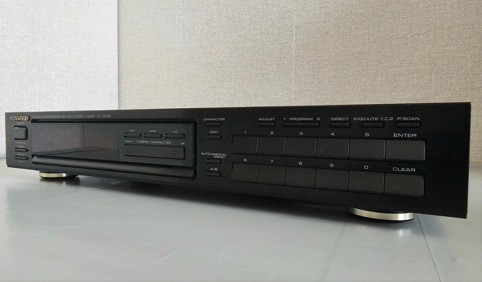 Kenwood KT-2010L Quartz Synthesizer AM/FM Stereo Tuner, Ophalen of Verzenden, Gebruikt