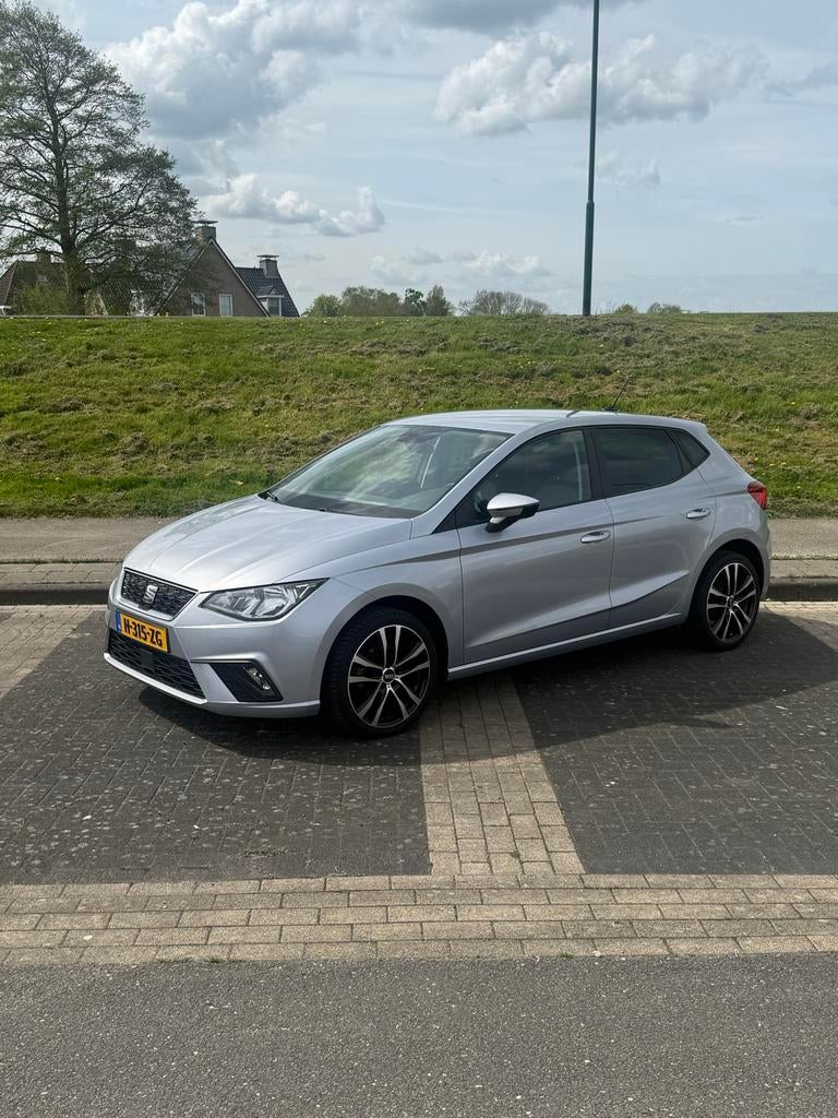 Seat Ibiza 1.0 MPI 80pk 2019 Grijs, Auto's, Seat, Particulier, Ibiza, ABS, Airbags, Airconditioning, Android Auto, Apple Carplay