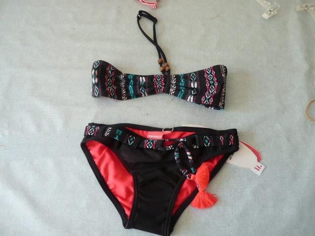Leuke zwarte bikini met kleur details, Manouxx  Nieuw, Bikiniset, Meisje, Nieuw, Manouxx