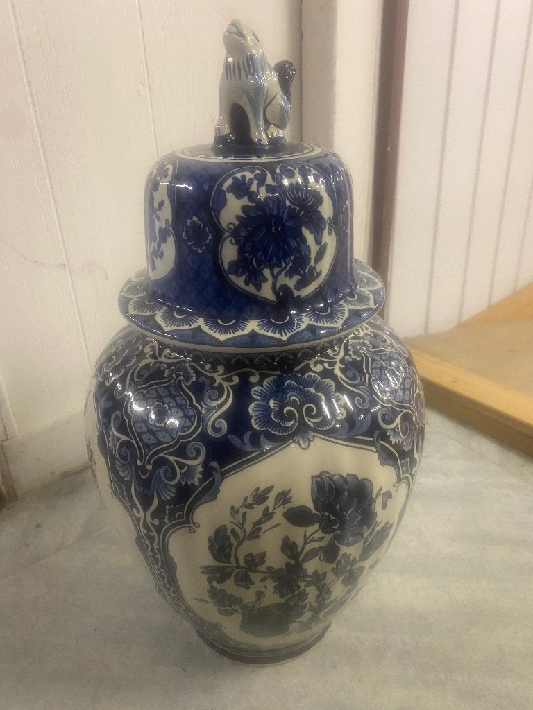 Antieke Delfts Blauwe Vaas met Deksel - Royal Boch, Ophalen